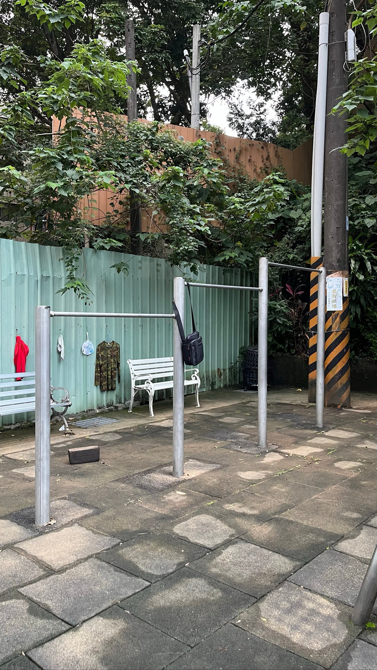 Pull-up bar spot in Zhonghe District, New Taipei City