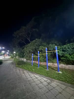 康寧街日月光對面
