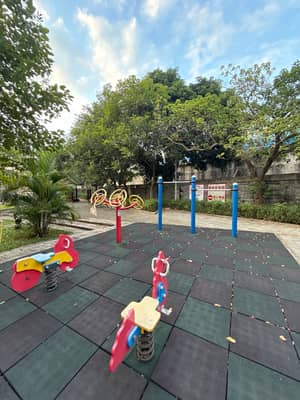 Minzujianyi Park