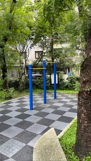 Pull-up bar spot in Wenshan District, Taipei City