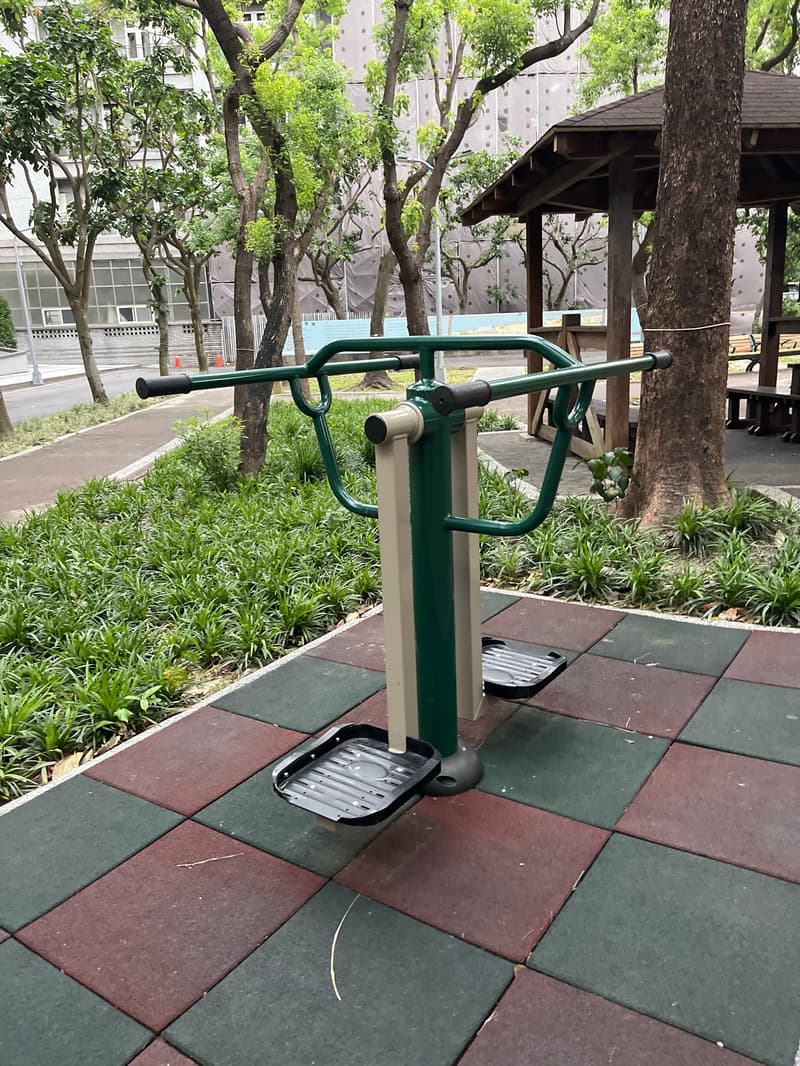 進安公園